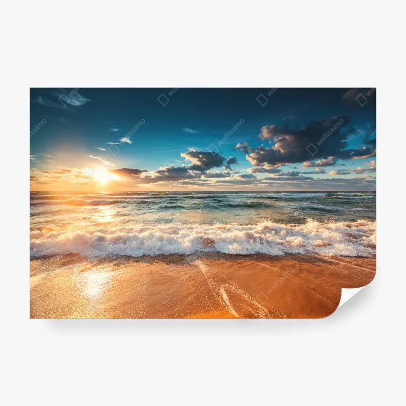 Fototapete goldener sonnenaufgang über der meeresküste