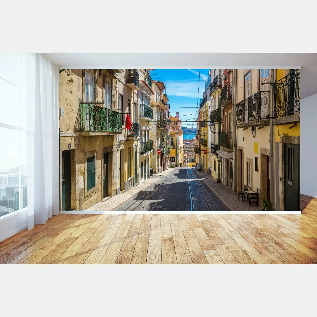 Fototapete alte straße in Lissabon an einem sommerlichen tag – Pixers®