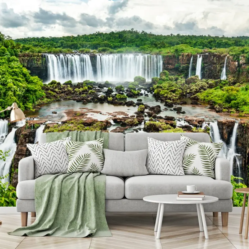 Fototapete panorama des üppigen grünen wasserfalls