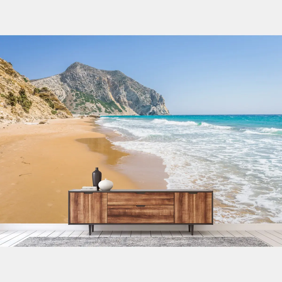 Fototapete sonniger türkisfarbener strand mit klippen – Pixers®