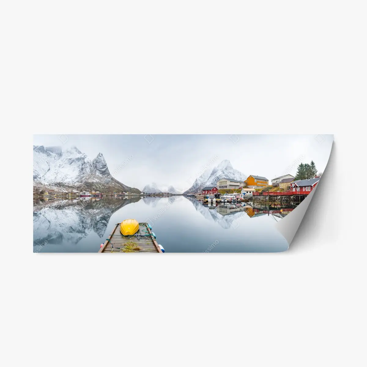 Repositionierbarer Aufkleber spiegelglatter fjord mit bergkulisse – Pixers®