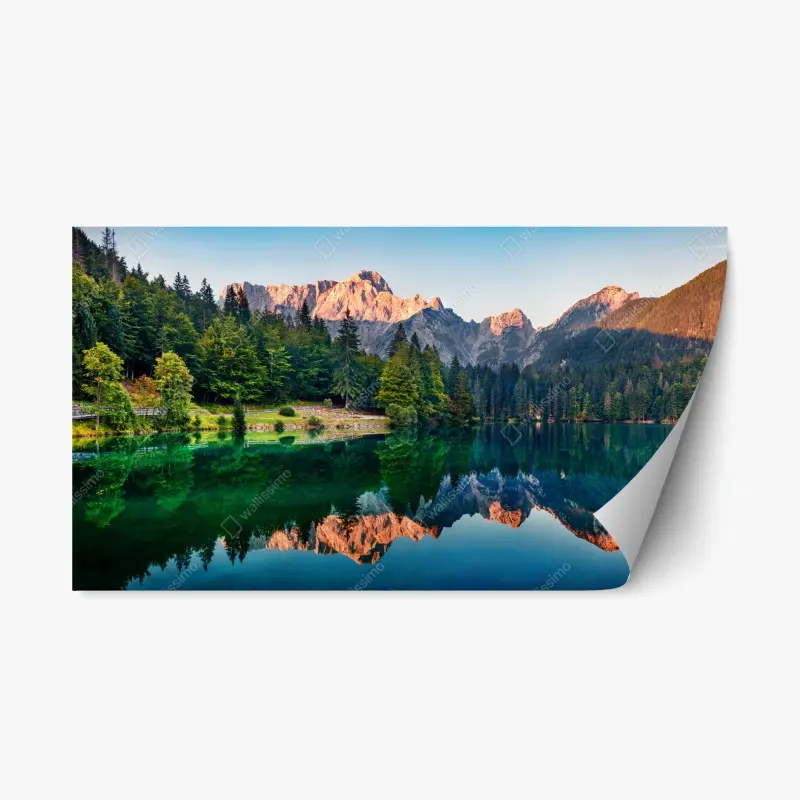 Repositionierbarer Aufkleber ruhiger morgen am Fusine See, Julische Alpen