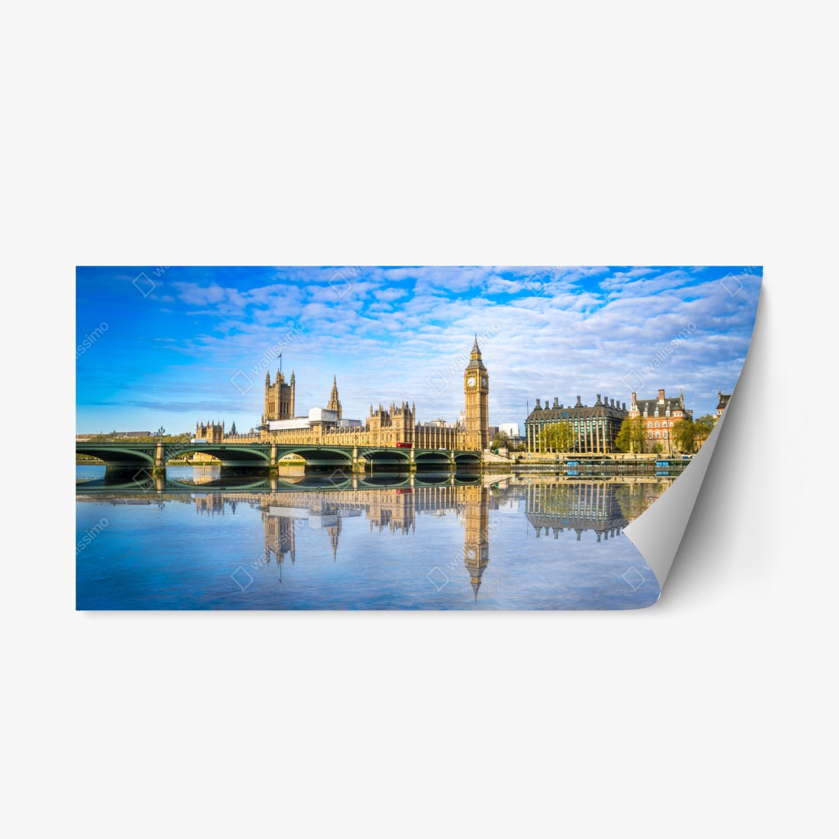 Repositionierbarer Aufkleber London skyline mit spiegelung auf dem fluss – Pixers®
