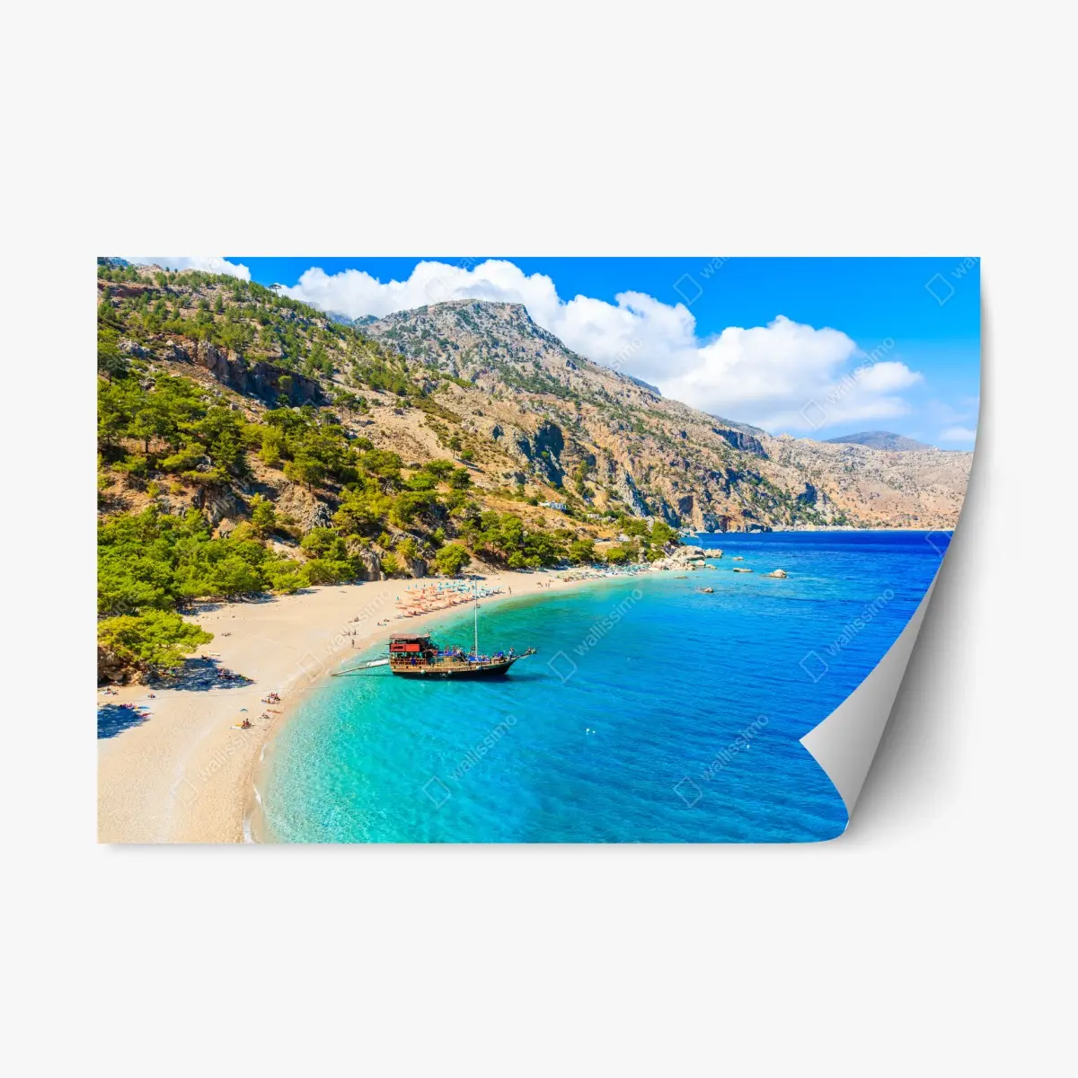 Repositionierbarer Aufkleber segelboot am Apella strand, Karpathos – Pixers®