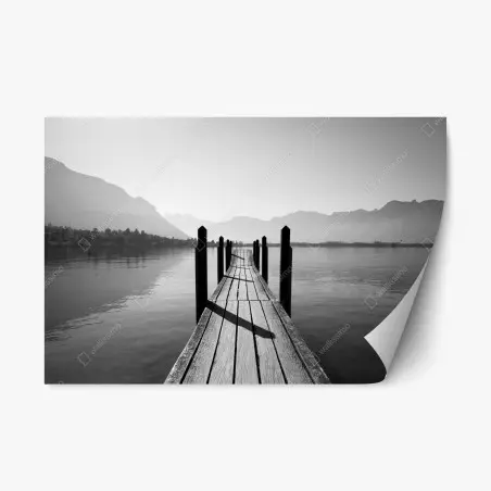 Repositionierbarer Aufkleber ruhiger steg am see in schwarzweiß – Pixers®