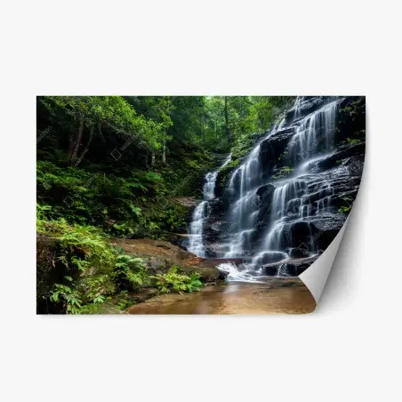 Repositionierbarer Aufkleber ruhiger wasserfall im wald – Pixers®