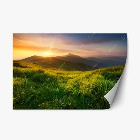 Repositionierbarer Aufkleber sonnenaufgang über dem smaragdgrünen bergtal – Pixers®