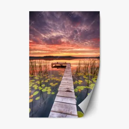 Repositionierbarer Aufkleber sonnenaufgang über ruhigem see mit steg – Pixers®