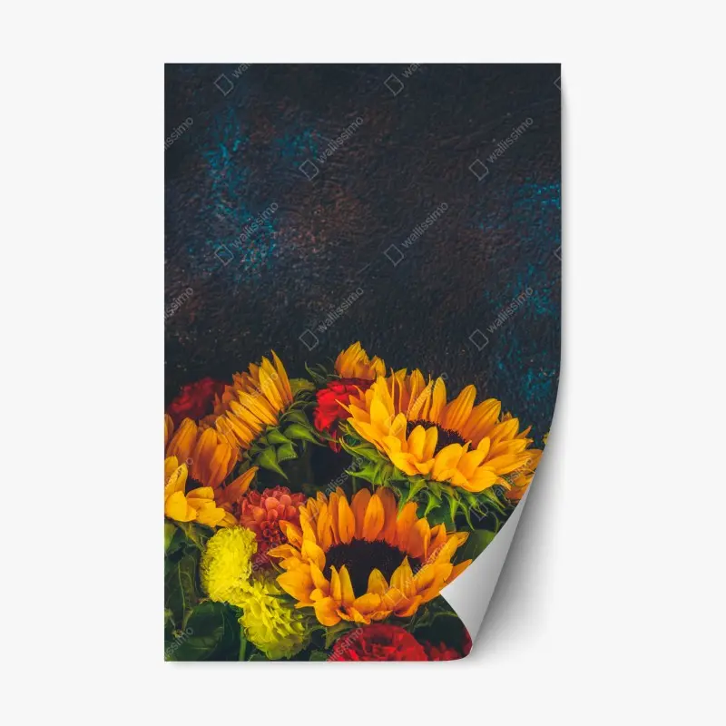 Repositionierbarer Aufkleber lebendiger sonnenblumenstrauß vor dunklem hintergrund