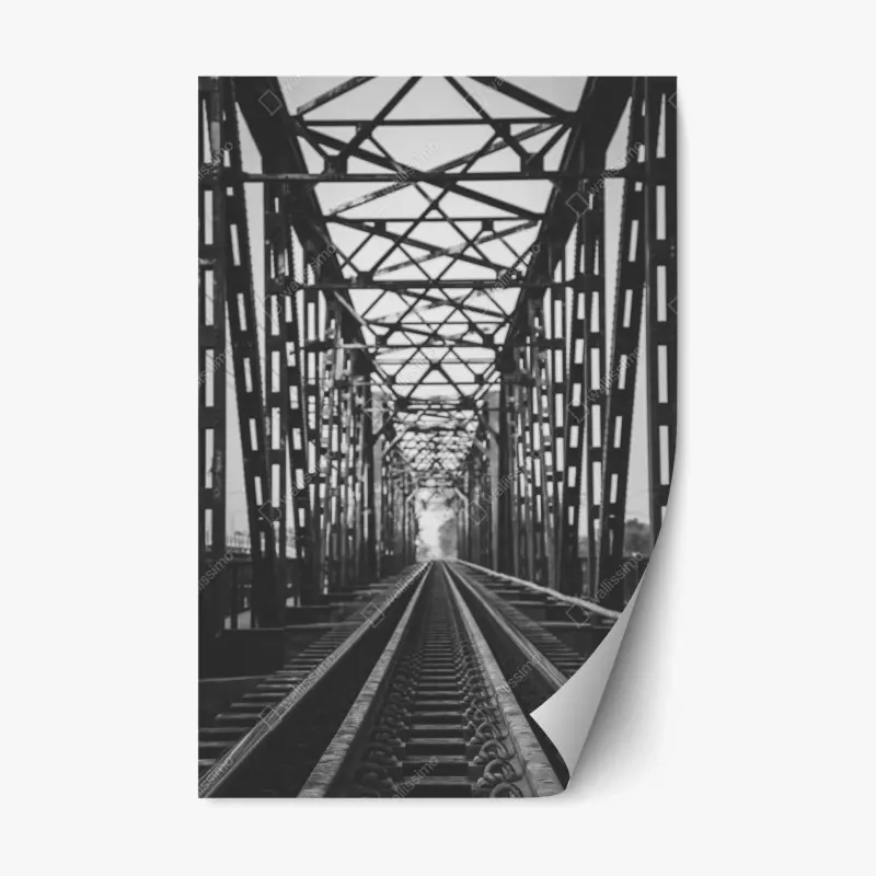 Repositionierbarer Aufkleber alte eisenbahnbrücke in schwarzweiß