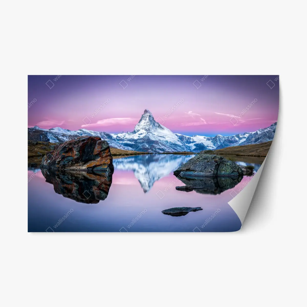 Repositionierbarer Aufkleber majestätischer alpenberg gespiegelt im ruhigen see – Pixers®