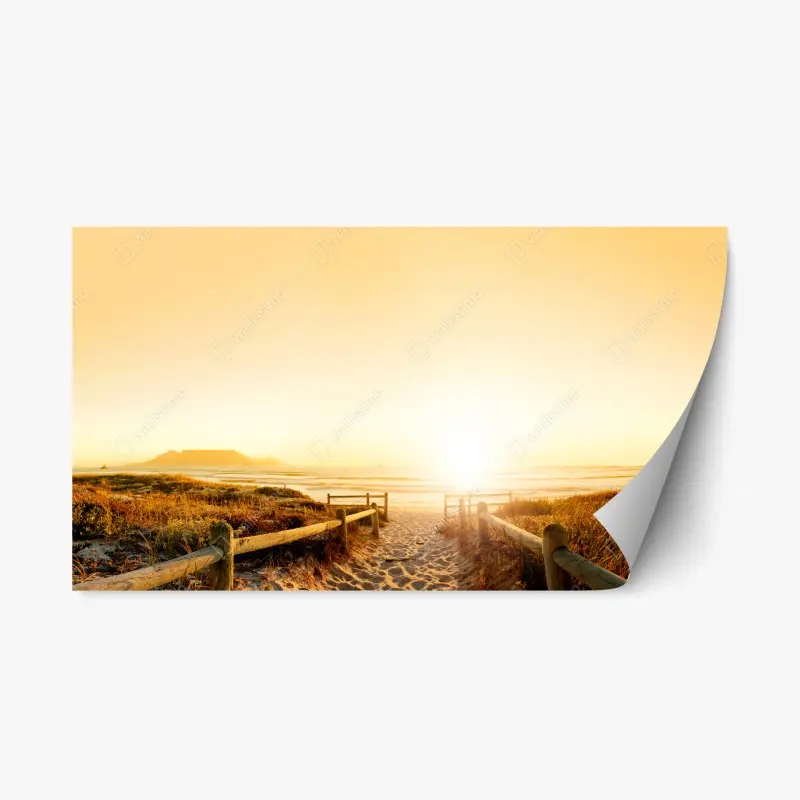 Repositionierbarer Aufkleber goldenes sonnenuntergangspanorama am strand mit Tafelberg