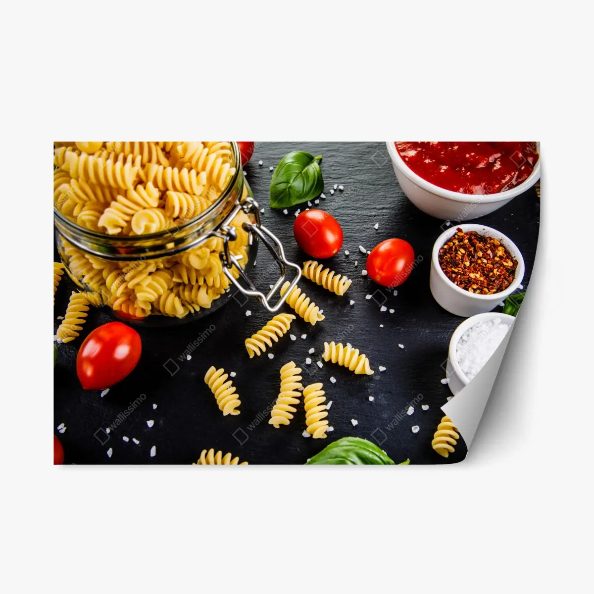 Repositionierbarer Aufkleber pasta zutaten arrangiert mit tomaten und basilikum – Pixers®