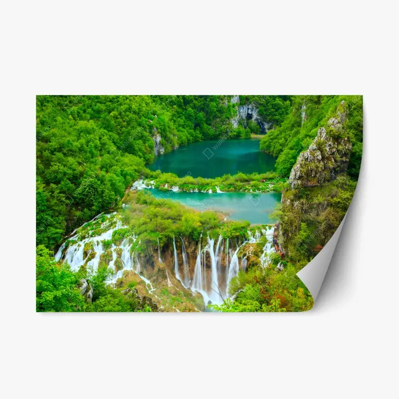 Repositionierbarer Aufkleber üppiger wasserfall und türkise seen