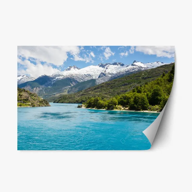 Repositionierbarer Aufkleber türkisfarbener bergsee mit schneebedeckten gipfeln