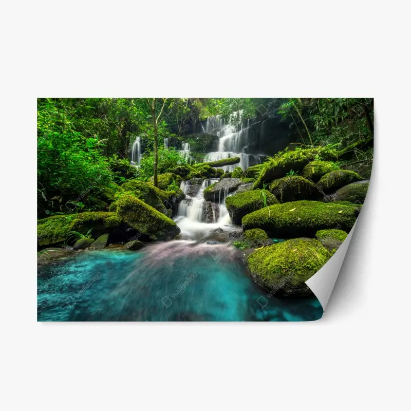 Repositionierbarer Aufkleber ruhiger wasserfall in Phu Tub Berk, Thailand