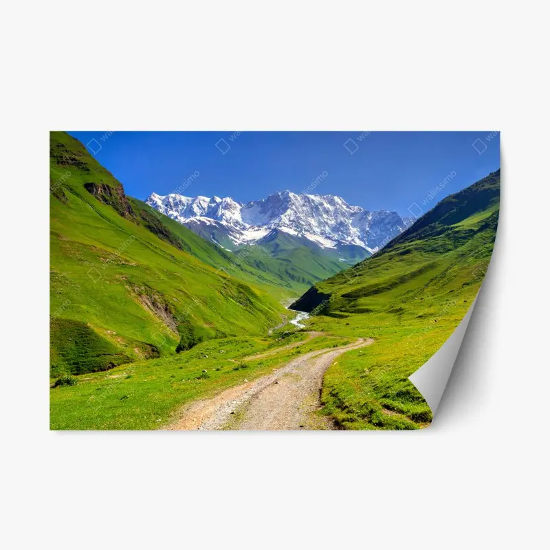 Repositionierbarer Aufkleber majestätischer blick auf Shkhara von Ushguli