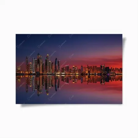 Poster stadtpanorama bei sonnenuntergang mit spiegelung – Pixers®