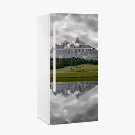 Kühlschrankaufkleber dunkler himmel über Alpe di Siusi – Pixers®