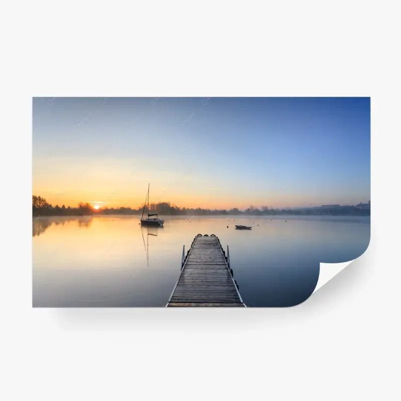 Fototapete ruhiger sonnenaufgang über nebligem see