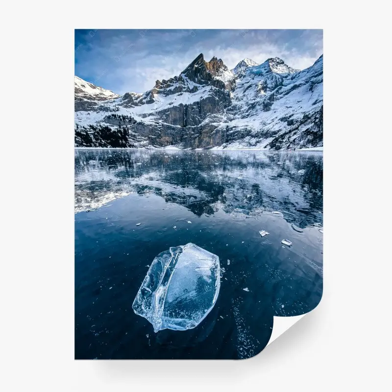 Fototapete kristalleis auf Oeschinensee mit alpenreflexion