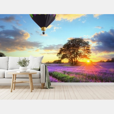 Fototapete lavendersonnenuntergang mit bunten heißluftballons – Pixers®