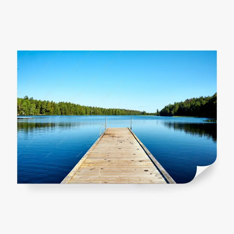 Fototapete ruhiger steg am see mit waldspiegelung