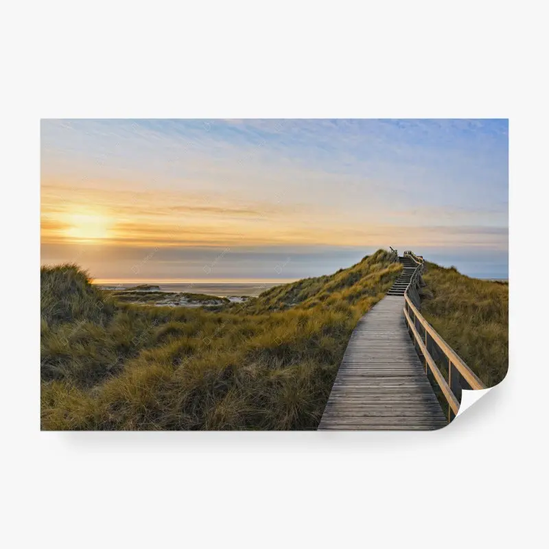 Fototapete sonnenuntergang über dem holzsteg nach Norddorf