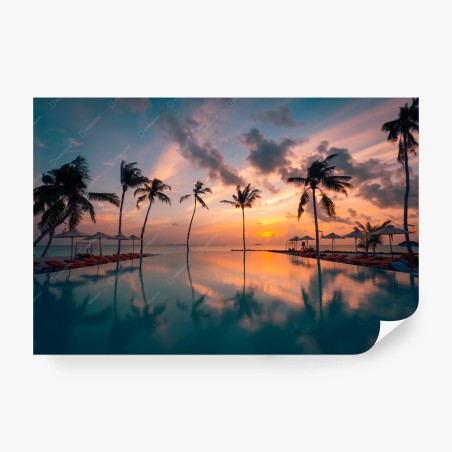 Fototapete tropischer sonnenuntergang über spiegelndem pool – Pixers®