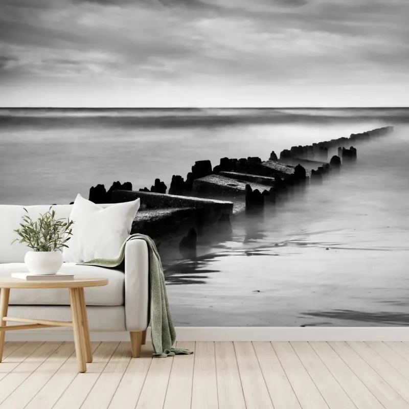 Fototapete minimalistische schwarzweiß-meereslandschaft, Mole an der Ostsee