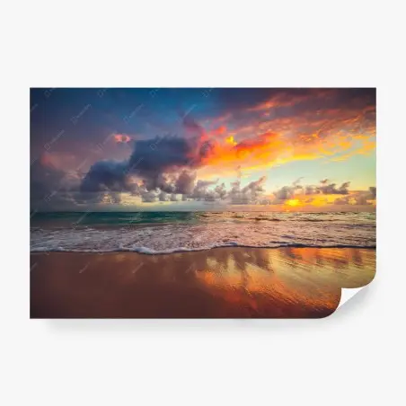 Fototapete tropischer sonnenaufgang über ruhigem strand – Pixers®