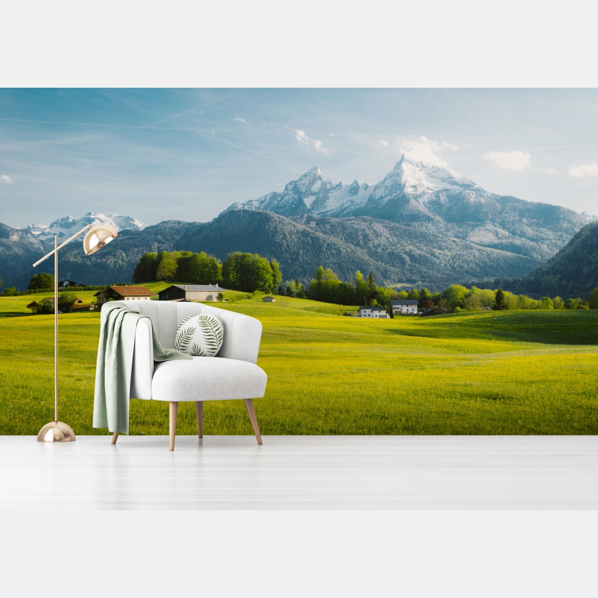 Fototapete alpine frühlingswiesen mit schneebedeckten gipfeln – Pixers®
