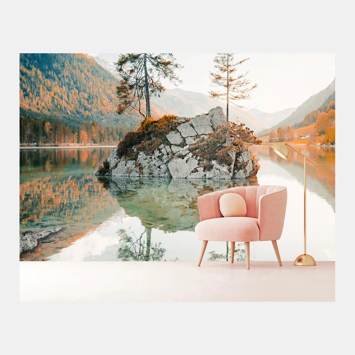 Fototapete sonnenbeleuchtete felsinsel am Hintersee – Pixers®