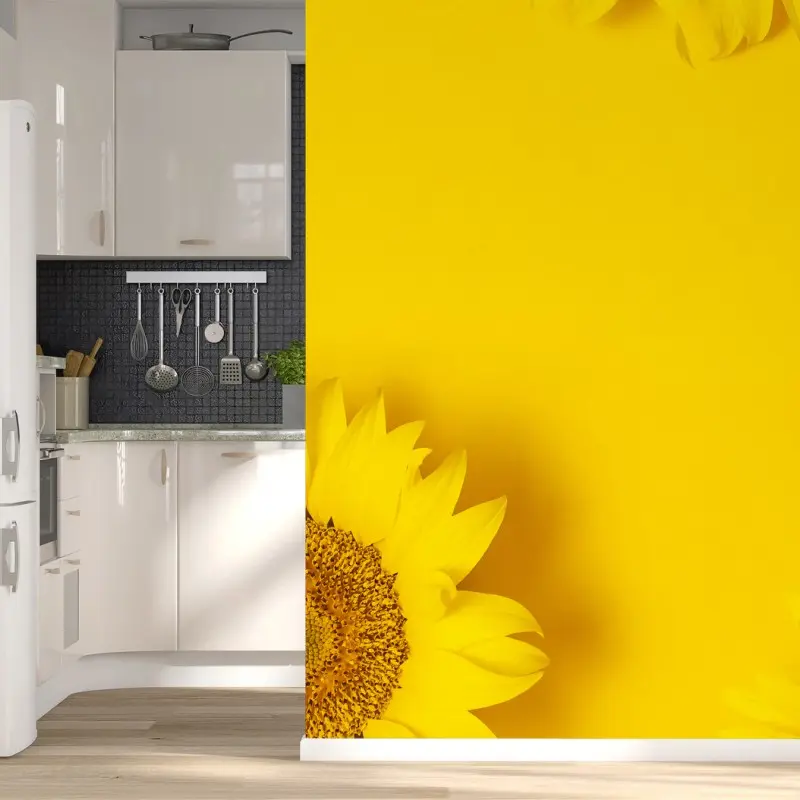 Fototapete drei sonnenblumen auf gelbem hintergrund