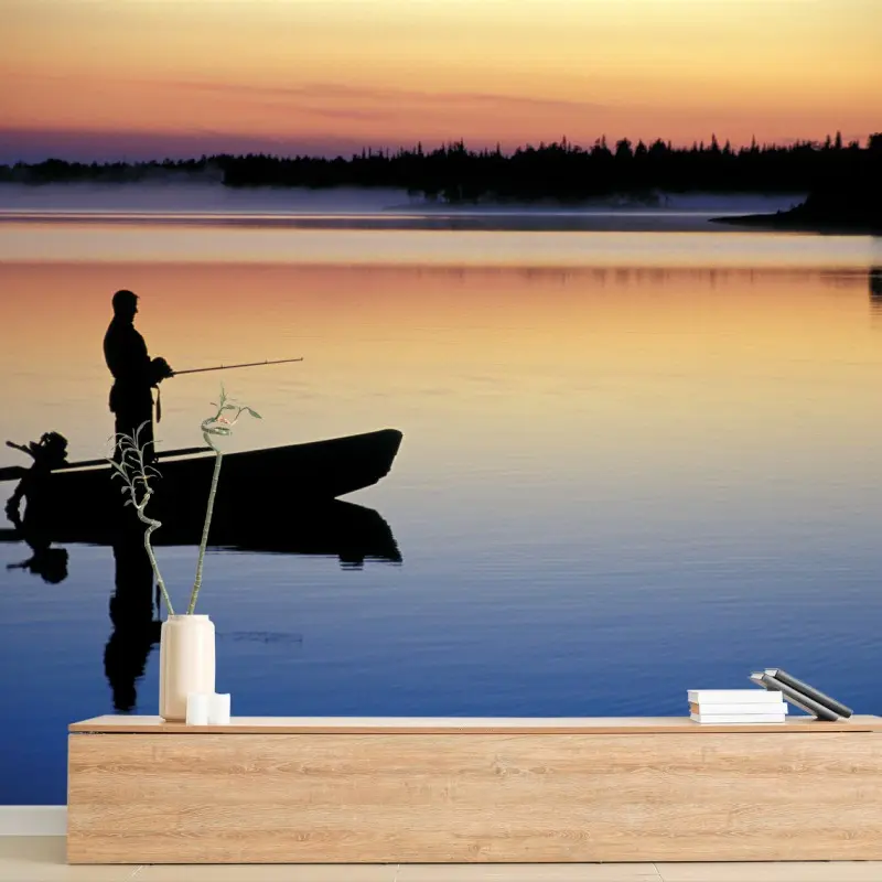 Fototapete silhouette eines anglers auf einem ruhigen see bei sonnenuntergang
