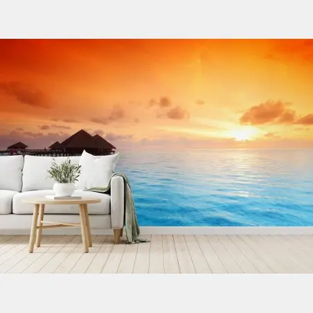 Fototapete sonnenuntergang über türkisblauem meer und bungalows über wasser – Pixers®
