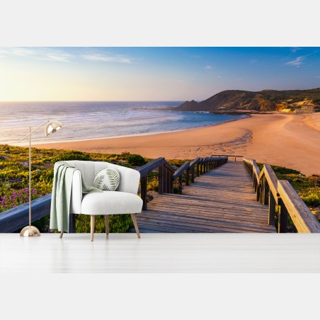 Fototapete sonniger holzsteg zur Praia da Amoreira – Pixers®