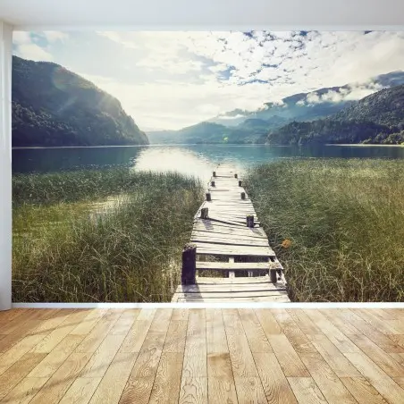 Fototapete ruhiger bergsee in Patagonien mit steg