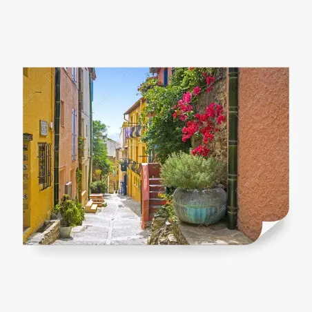 Fototapete sonnige mediterrane gasse mit bougainvillea – Pixers®