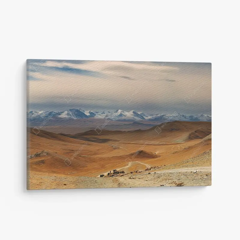 Leinwandbild weite mongolische steppe mit nomaden und rinderherde