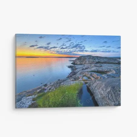 Leinwandbild ruhiger küsten-sonnenuntergang über felsiger küste – Pixers®