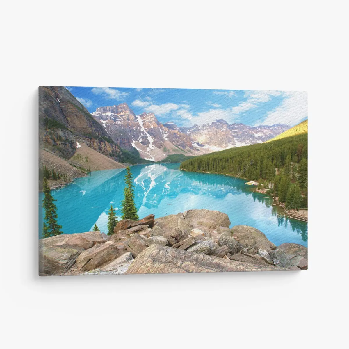 Leinwandbild türkisblauer bergsee mit kiefernwald – Pixers®
