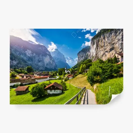 Fototapete ALPEN WASSERFALL DORF KIRCHE TAL FÜR WOHNZIMMER – Pixers®